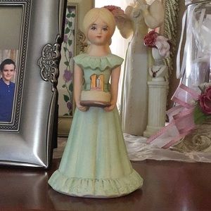 BIRTHDAY GIRL Figurine Growing Up 11 Year 
ENESCo  collectors item